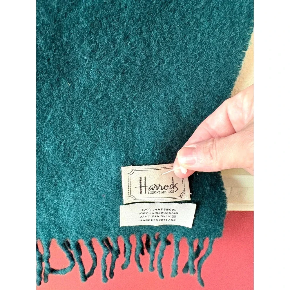 Vintage Harrods Knightsbridge Green 100% Lambswool Scarf Scotland‎ Fringed Logo